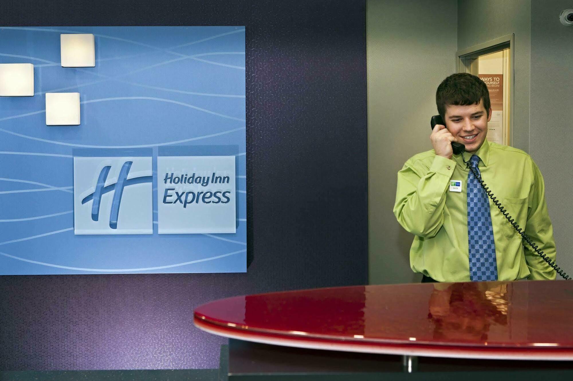 Holiday Inn Express & Suites Columbus - Polaris, An Ihg Hotel Extérieur photo
